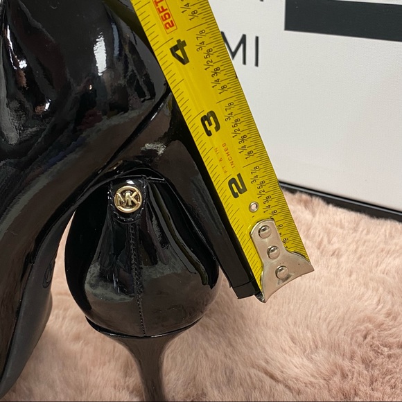 Michael Kors MK Black Patent Leather Heels (Size 8.5) - Authentic - Picture 11 of 11